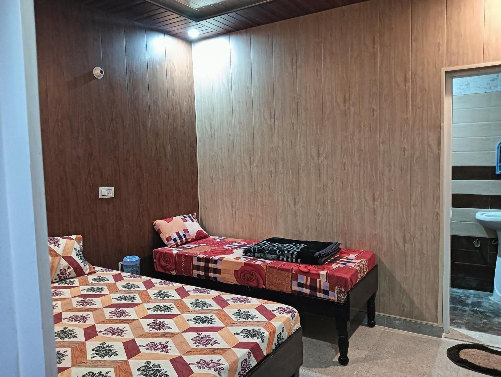 Hotel Chauhan Brothers Uttarkāshi 외부 사진